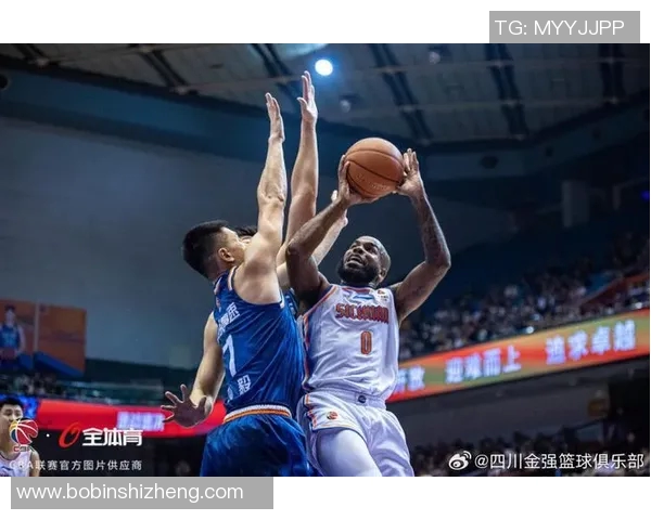 四川金强队全华班阵容引发球迷关注：全新挑战与机遇并存